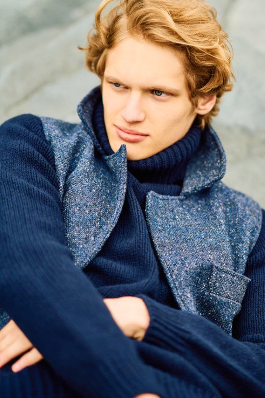 Navy blue Irish flecked tweed gilet, expertly crafted by Irish makers with premium heavy-gauge wool and linen lining.
